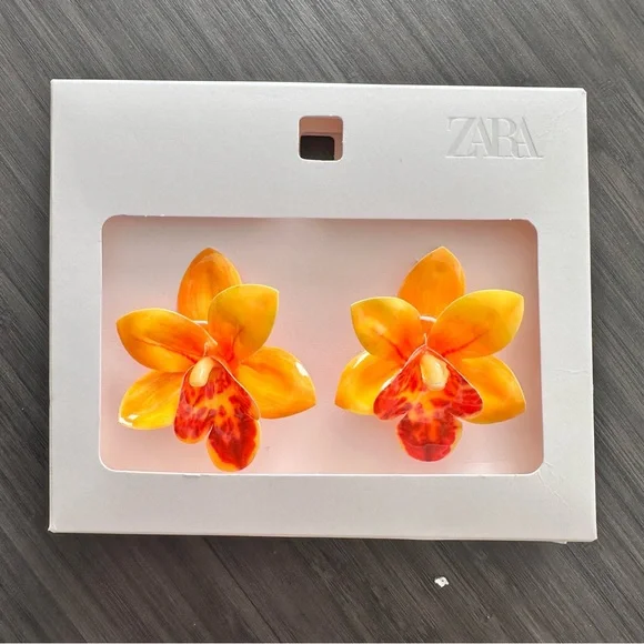 Zara Resin Floral Earrings in Orange - Picture 2 of 6